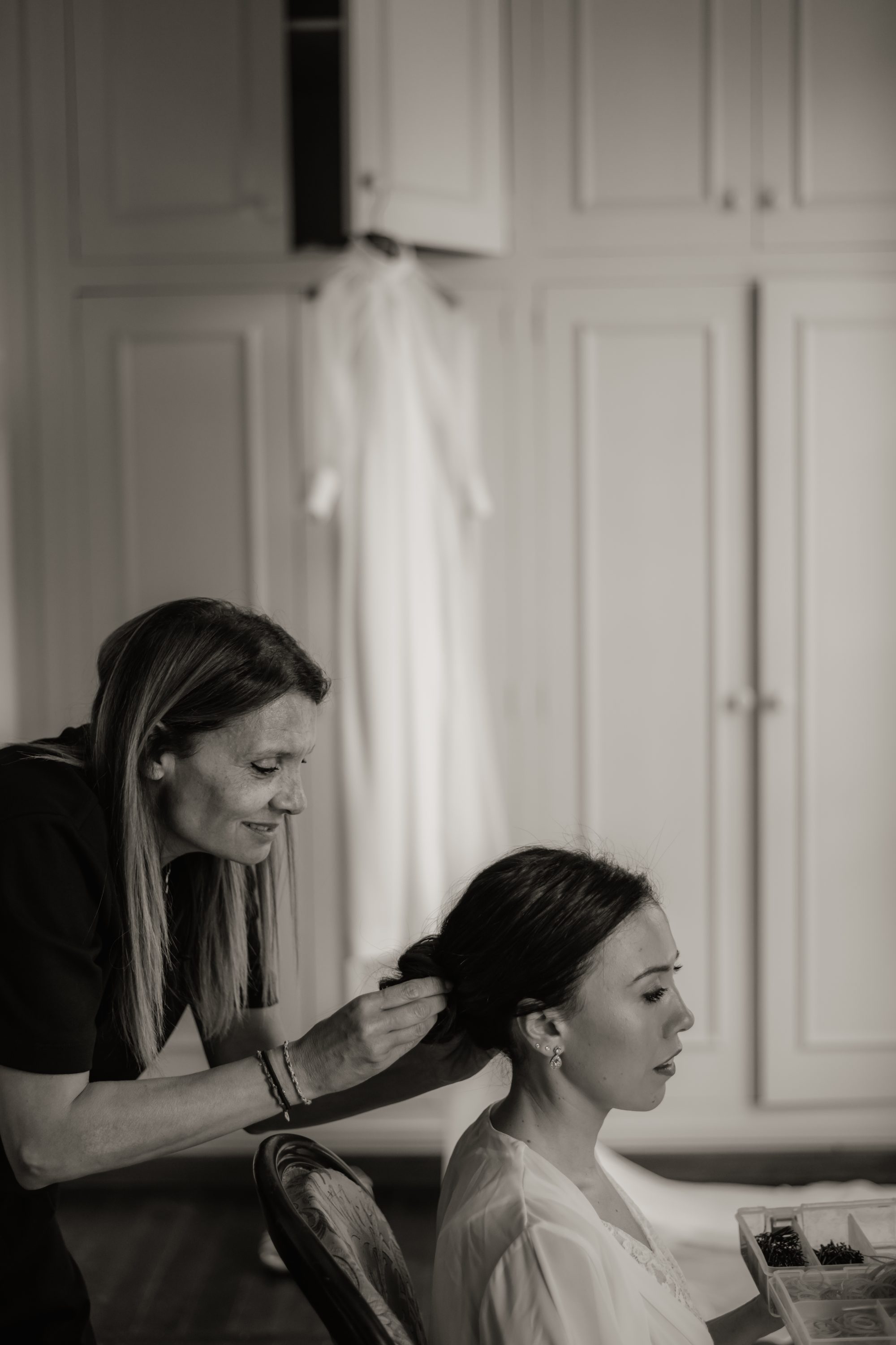 Black and white wedding photograph by Aly Zamora