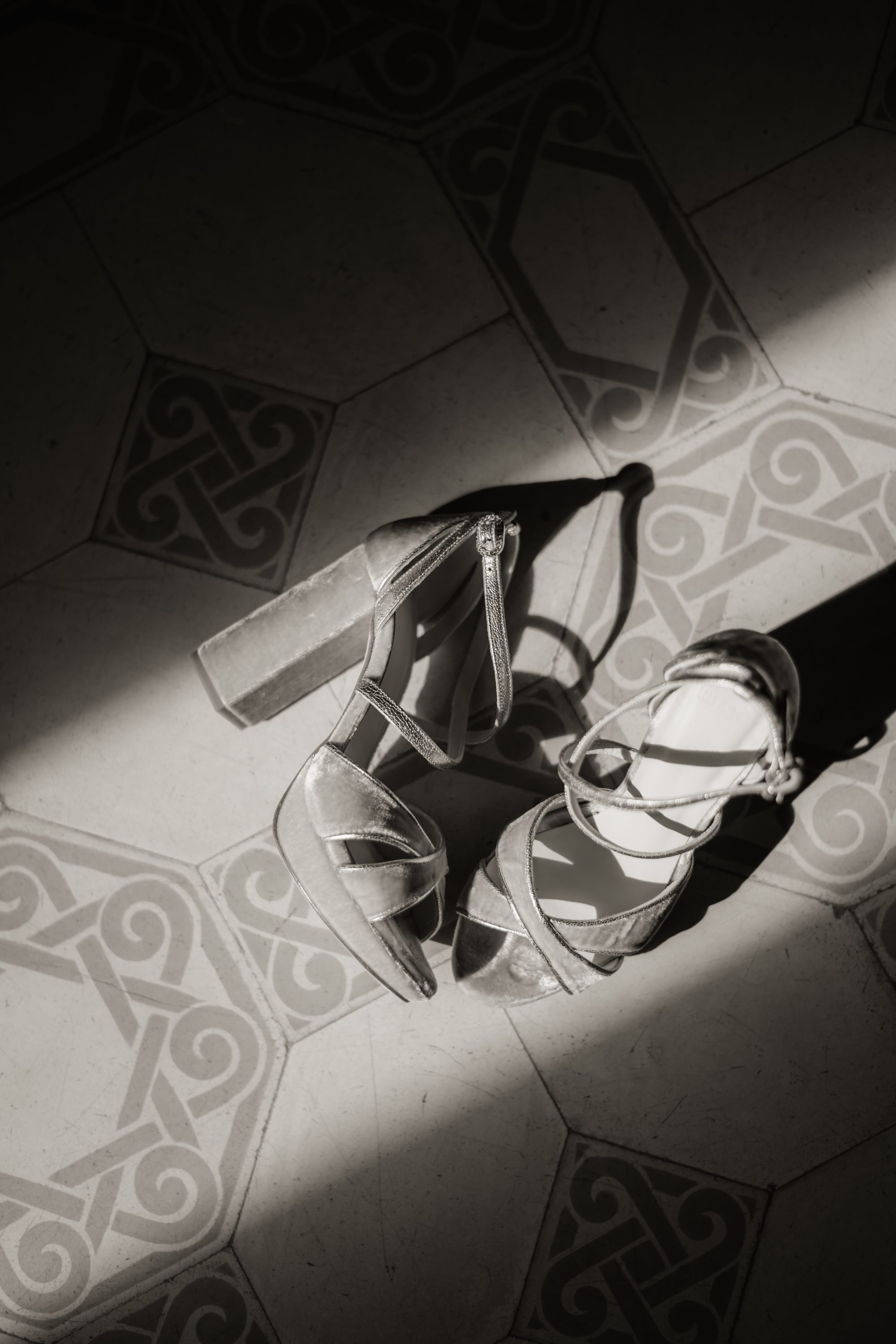 Black and white wedding photograph by Aly Zamora